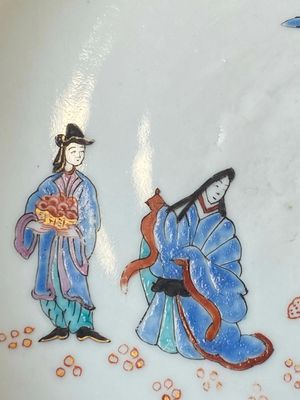 A pair of Dutch-decorated Kakiemon-style Chinese porcelain plates, 18th C. — 照片 5