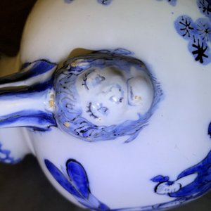 A pair of Dutch Delft blue and white chinoiserie alter vases, late 17th C. — photo 21