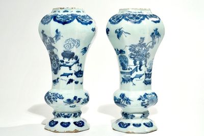 A pair of Dutch Delft blue and white chinoiserie vases, 2nd half 17th C.