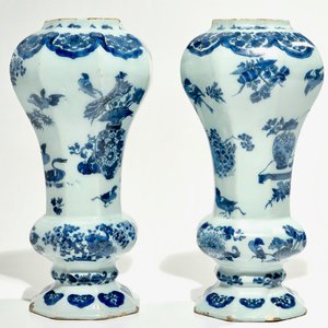 A pair of Dutch Delft blue and white chinoiserie vases, 2nd half 17th C. — 照片 2