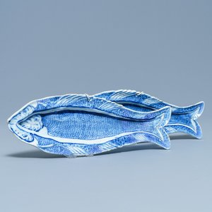 A pair of Dutch Delft blue and white 'herring' dishes, 18th C. — photo 2