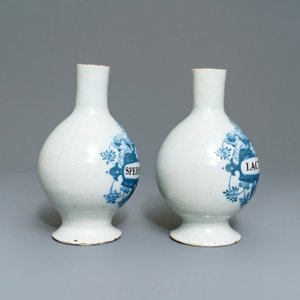 A pair of Dutch Delft blue and white pharmacy bottles, 18th C. — 照片 4
