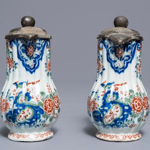 A pair of Dutch Delft cashmere palette jugs with pewter covers, late 17th C. — 照片 4