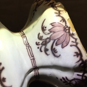A pair of Dutch Delft manganese jardinieres on stands with floral designs, 18th C. — 照片 14