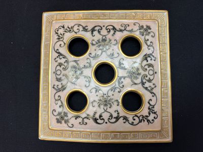 A pair of extremely rare Chinese Canton famille rose bough pots — foto 93
