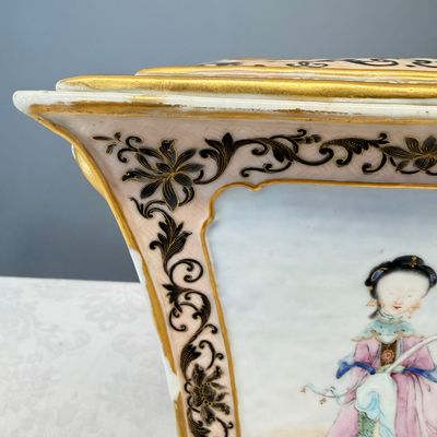 A pair of extremely rare Chinese Canton famille rose bough pots — foto 3