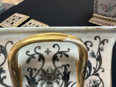 A pair of extremely rare Chinese Canton famille rose bough pots — foto 103