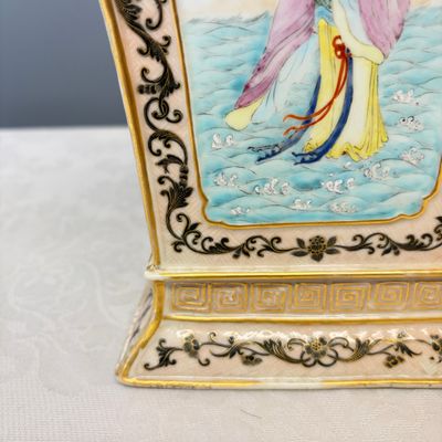 A pair of extremely rare Chinese Canton famille rose bough pots — foto 5