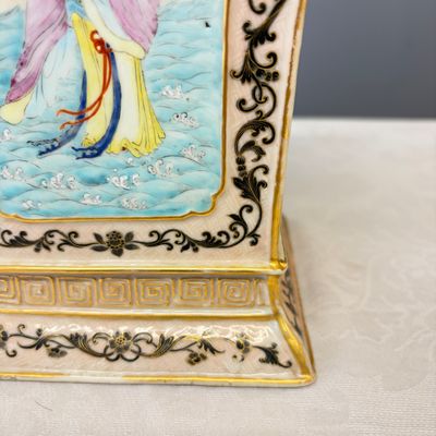 A pair of extremely rare Chinese Canton famille rose bough pots — foto 6