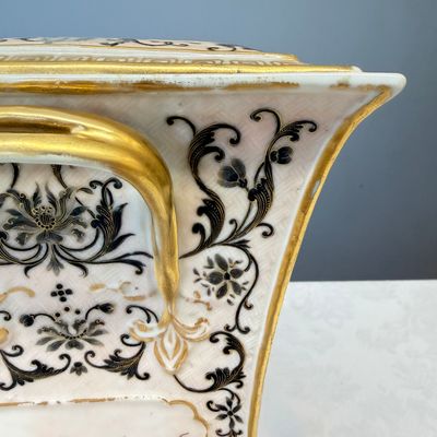 A pair of extremely rare Chinese Canton famille rose bough pots — foto 10