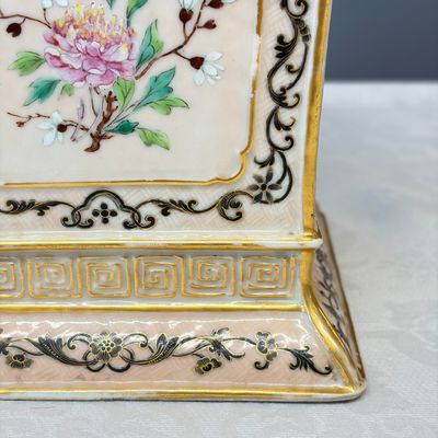 A pair of extremely rare Chinese Canton famille rose bough pots — foto 13