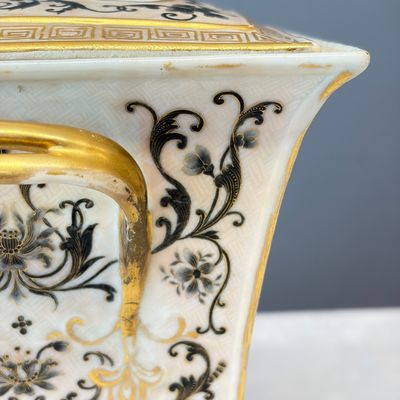 A pair of extremely rare Chinese Canton famille rose bough pots — foto 52