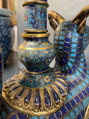 A pair of extremely rare Chinese ram-shaped cloisonné candelabra, 18/19th C. — 照片 19
