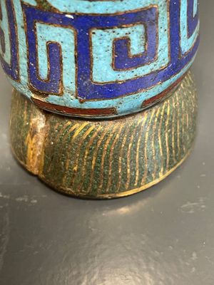 A pair of extremely rare Chinese ram-shaped cloisonné candelabra, 18/19th C. — 照片 7