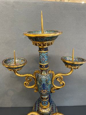 A pair of extremely rare Chinese ram-shaped cloisonné candelabra, 18/19th C. — 照片 9