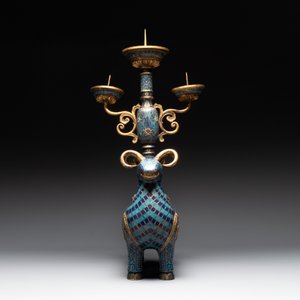 A pair of extremely rare Chinese ram-shaped cloisonné candelabra, 18/19th C. — 照片 6