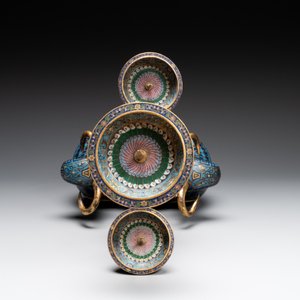 A pair of extremely rare Chinese ram-shaped cloisonné candelabra, 18/19th C. — 照片 9