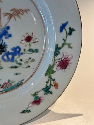 A pair of famille rose 'rooster' plates and a pair of 'floral' plates, Qianlong — 照片 12