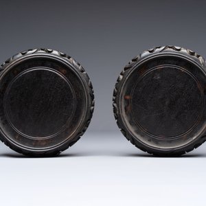 A pair of famille verte-style powder-blue-ground covered vases on stands, Samson, Paris, 19th C. — photo 8