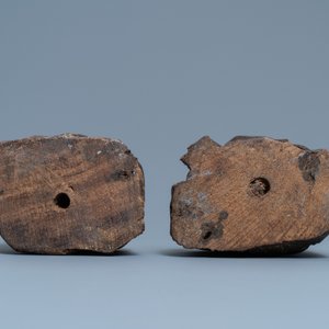 A pair of figuratively carved oak church bank ends, England, 14/15th C. — photo 6