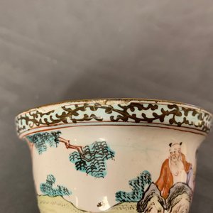 A pair of fine Chinese Canton enamel bowls and covers, Yongzheng/Qianlong — 照片 20