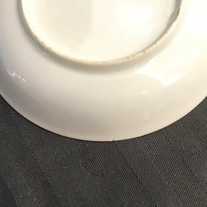 A pair of fine Chinese cups and saucers with roosters and chickens, Qianlong — 照片 17