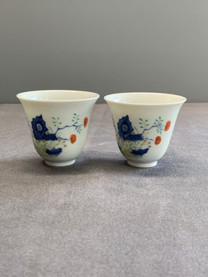 A pair of fine Chinese doucai wine cups, Jie Mei Ya Zhi 介眉雅製 mark, 19th C. — 照片 1