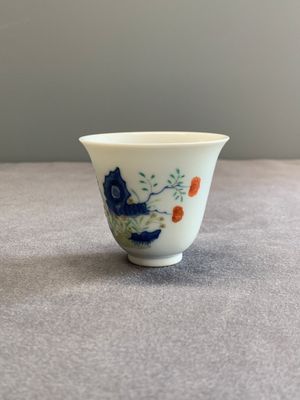 A pair of fine Chinese doucai wine cups, Jie Mei Ya Zhi 介眉雅製 mark, 19th C. — 照片 2