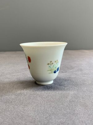 A pair of fine Chinese doucai wine cups, Jie Mei Ya Zhi 介眉雅製 mark, 19th C. — 照片 3