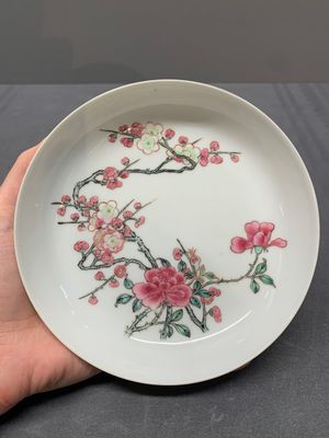 A pair of fine Chinese famille rose cups and saucers with floral design, Yongzheng — photo 14