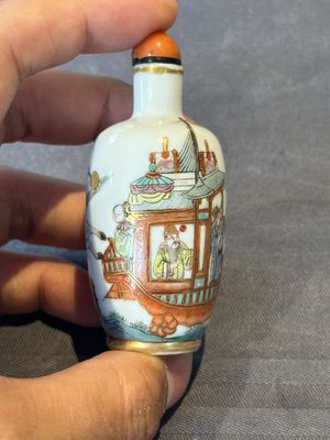 A pair of fine Chinese famille rose 'dragon boat' snuff bottles, 19th C. — 照片 11