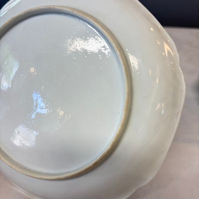 A pair of fine Chinese famille rose eggshell plates with figural design — foto 9
