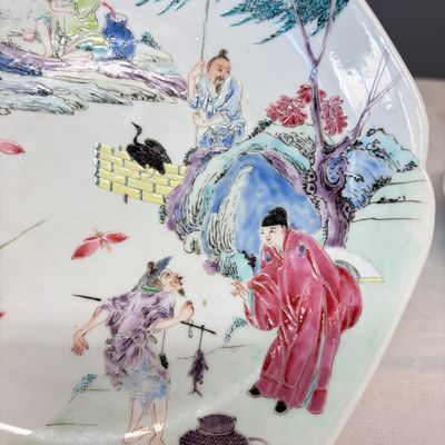A pair of fine Chinese famille rose eggshell plates with figural design — foto 7