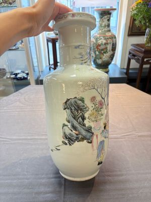 A pair of fine Chinese famille rose 'Guo Ziyi 郭子儀' rouleau vases, Qianlong mark, 19th C. — photo 12