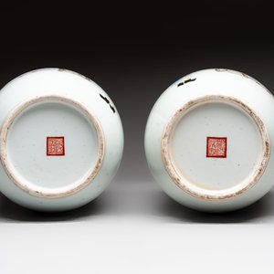 A pair of fine Chinese famille rose 'Guo Ziyi 郭子儀' rouleau vases, Qianlong mark, 19th C. — photo 6