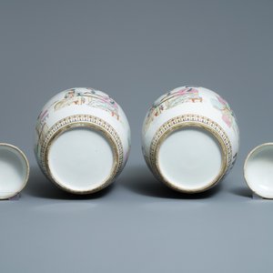 A pair of fine Chinese famille rose 'ladies' vases, 19/20th C. — 照片 6