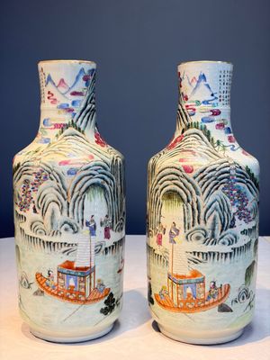 A pair of fine Chinese famille rose 'Ode to the Red Cliff' vases, Hongwu mark, Daoguang — photo 1