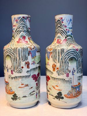 A pair of fine Chinese famille rose 'Ode to the Red Cliff' vases, Hongwu mark, Daoguang — photo 4