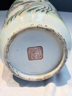 A pair of fine Chinese famille rose 'Ode to the Red Cliff' vases, Hongwu mark, Daoguang — photo 9
