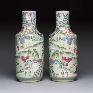 A pair of fine Chinese famille rose 'Ode to the Red Cliff' vases, Hongwu mark, Daoguang — photo 1