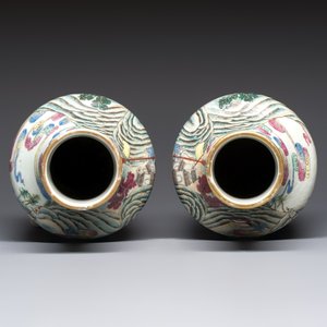 A pair of fine Chinese famille rose 'Ode to the Red Cliff' vases, Hongwu mark, Daoguang — photo 6