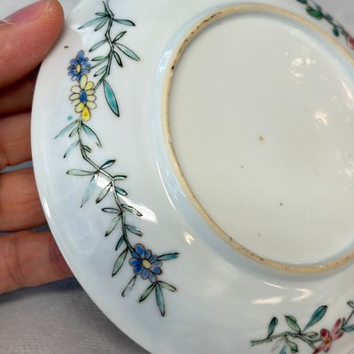 A pair of fine Chinese famille rose 'Rooster' tea bowls and saucers — 照片 20
