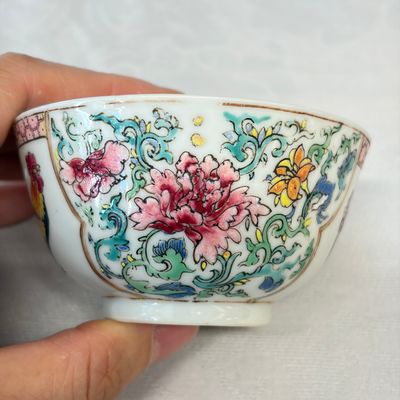 A pair of fine Chinese famille rose 'Rooster' tea bowls and saucers — 照片 24