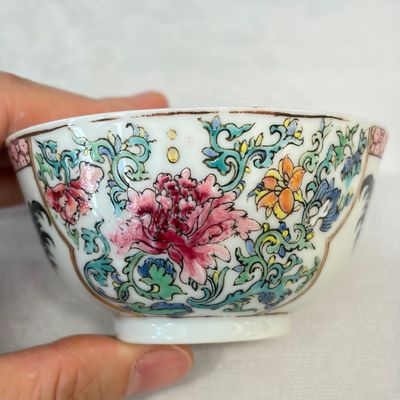 A pair of fine Chinese famille rose 'Rooster' tea bowls and saucers — 照片 26