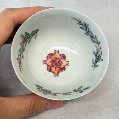 A pair of fine Chinese famille rose 'Rooster' tea bowls and saucers — 照片 28
