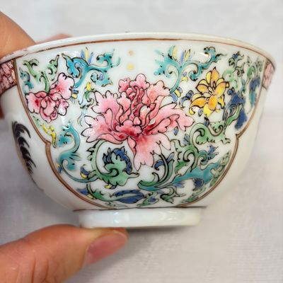 A pair of fine Chinese famille rose 'Rooster' tea bowls and saucers — 照片 34