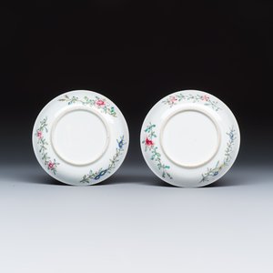 A pair of fine Chinese famille rose 'Rooster' tea bowls and saucers — 照片 3