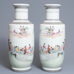 A pair of fine Chinese famille rose rouleau vases, Qianlong mark, Republic, 20th C. — photo 4