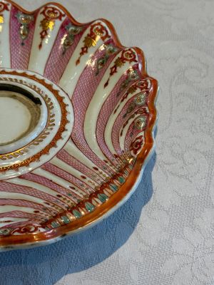 A pair of fine Chinese famille rose trembleuses or 'mancerina' for the Spanish or Mexican market, Qianlong — foto 8