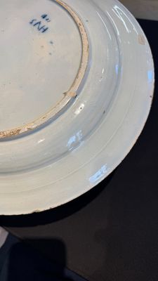 A pair of fine large blue and white Dutch Delft biblical subject dishes, dated 1781 — photo 11